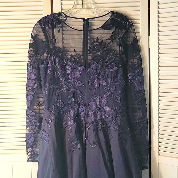 TERI JON RICKIE FREEMAN EGGPLANT/NAVY COLOR LACE ILLUSIONS FORMAL DRESS SZ6 - Picture 7 of 16